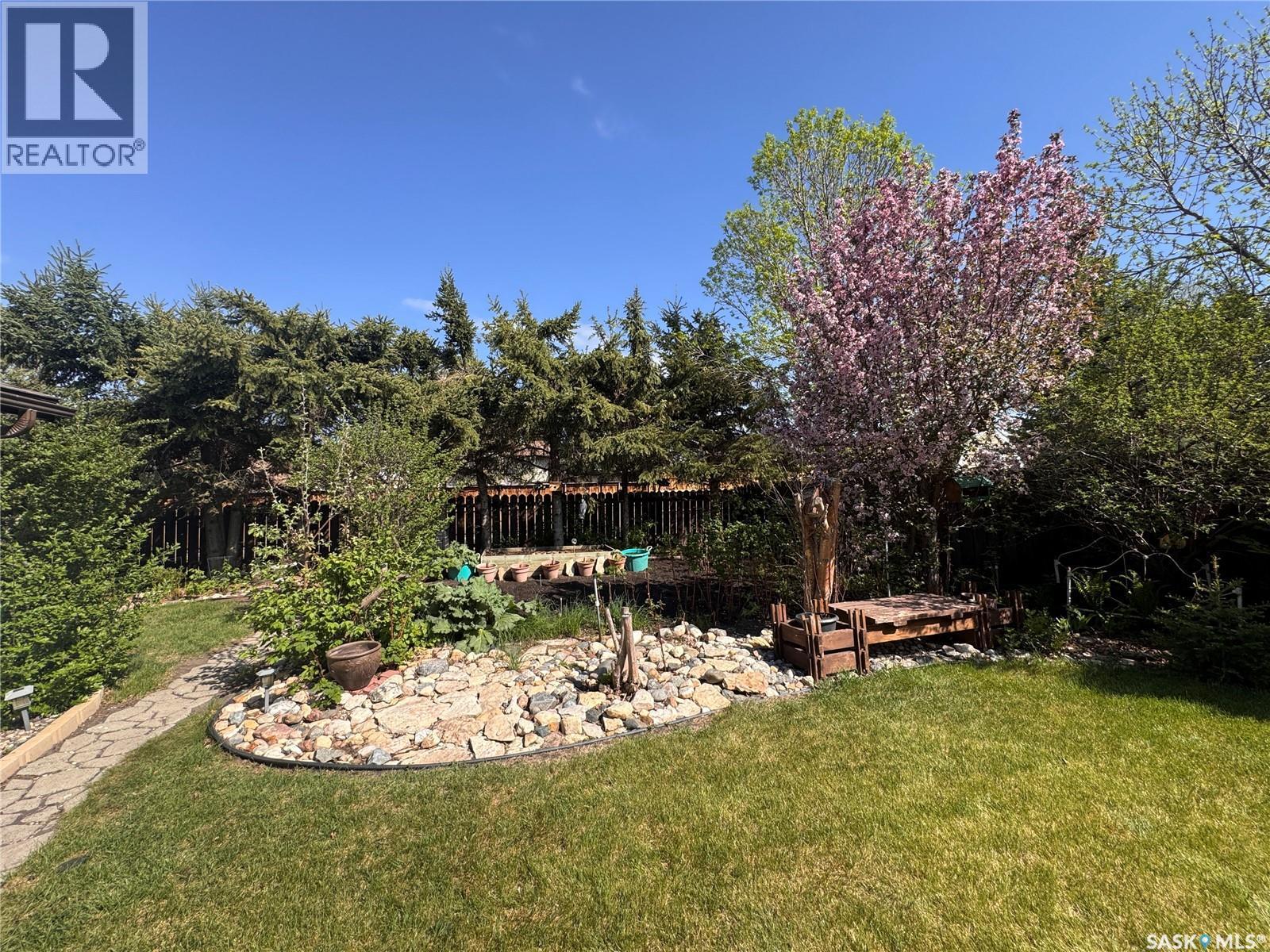 523 8Th Avenue W, Biggar, SK