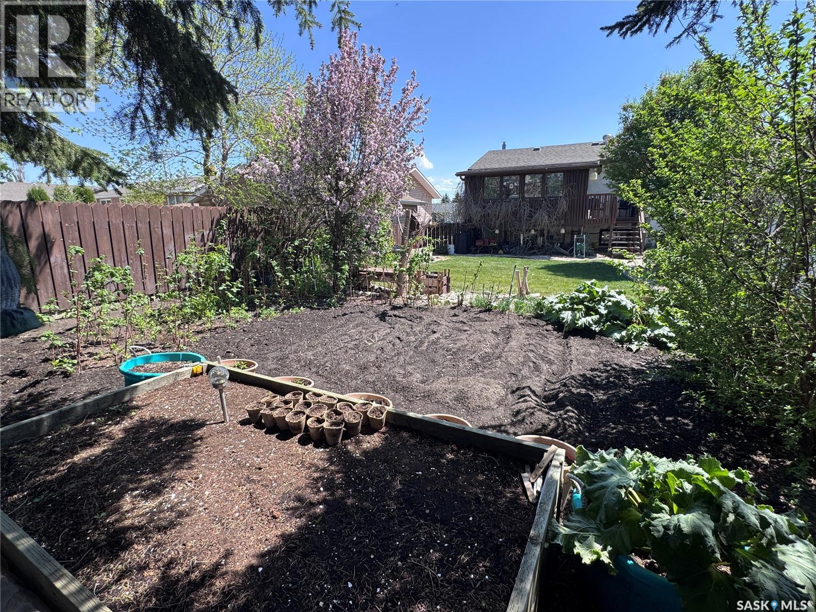 523 8Th Avenue W, Biggar, SK