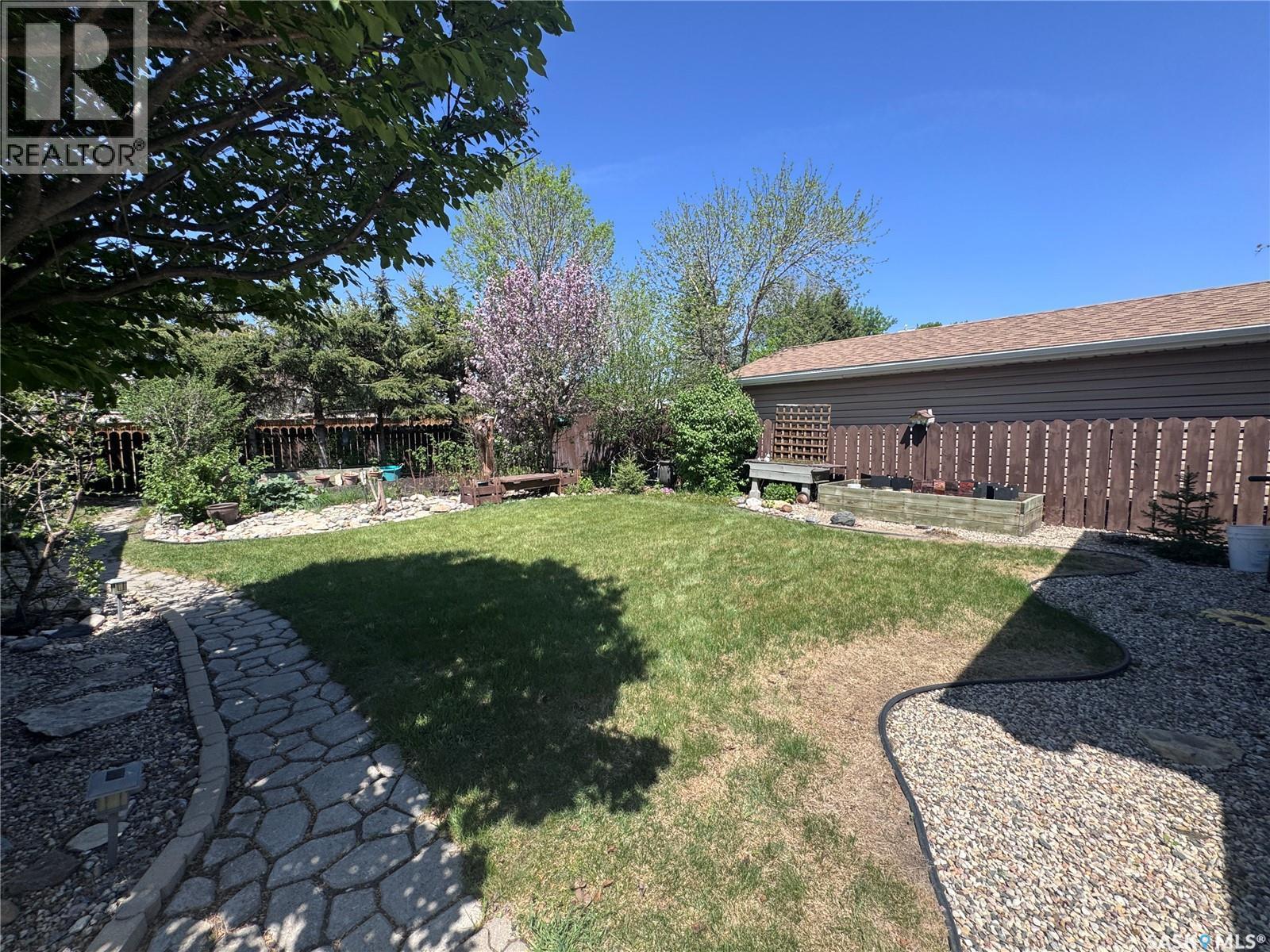 523 8Th Avenue W, Biggar, SK