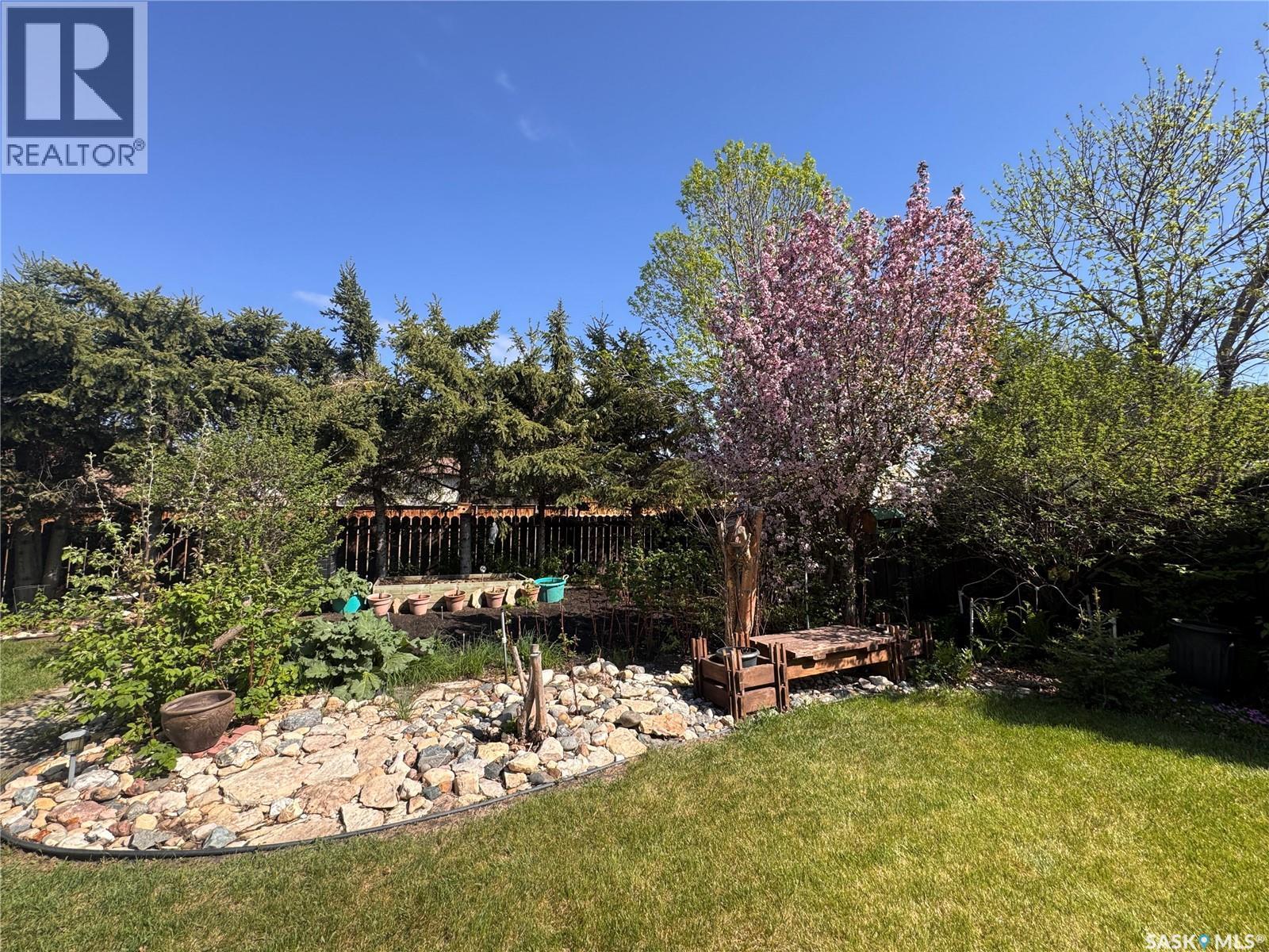 523 8Th Avenue W, Biggar, SK