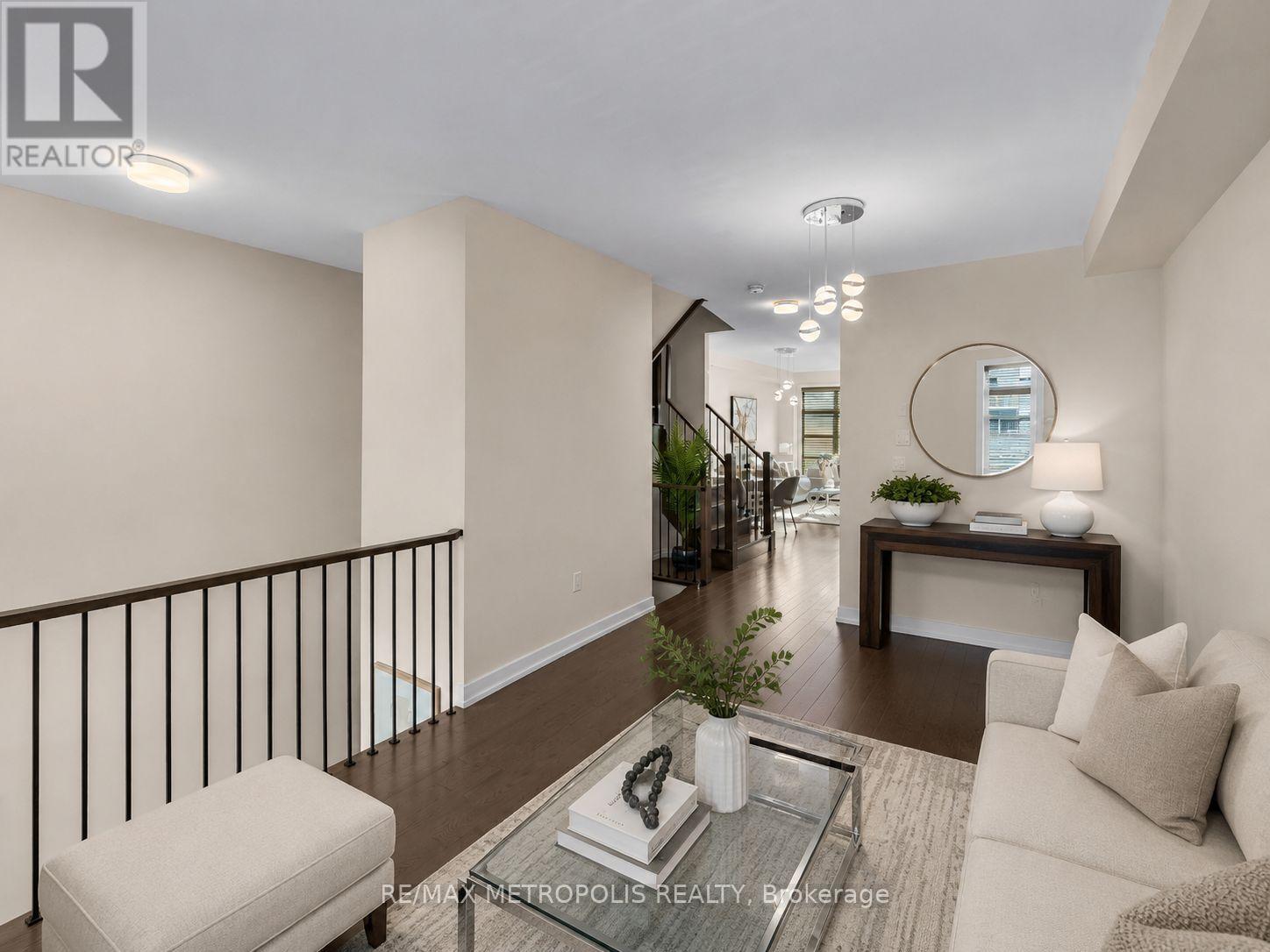 2521 Castlegate Crossing, Pickering, ON
