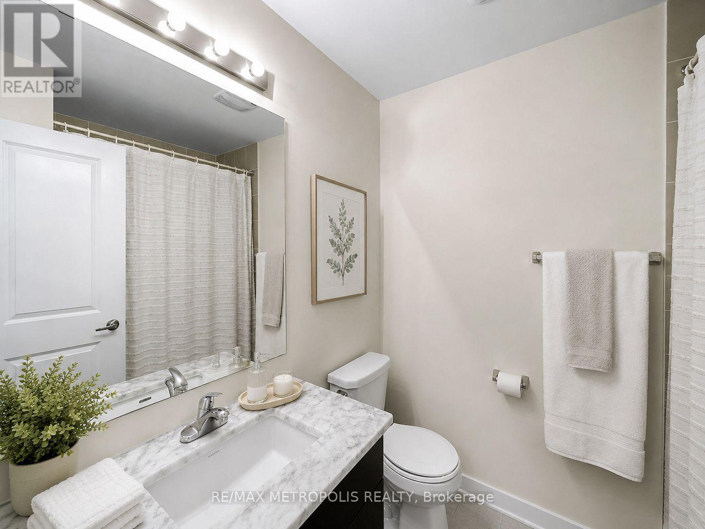 2521 Castlegate Crossing, Pickering, ON