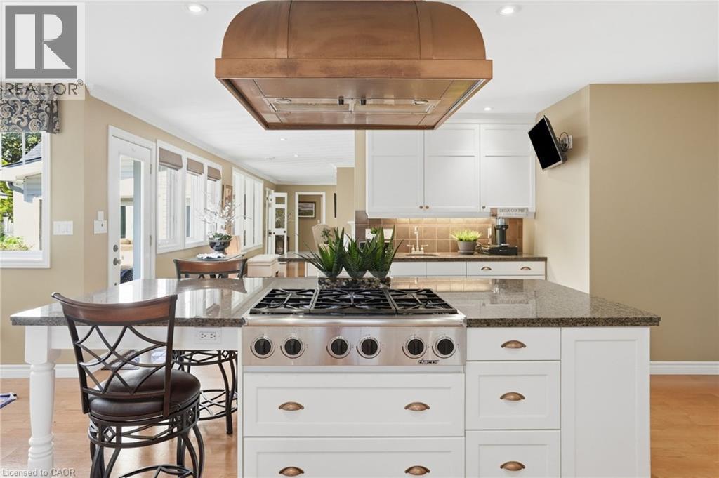 549 Ann Avenue, Burlington, ON