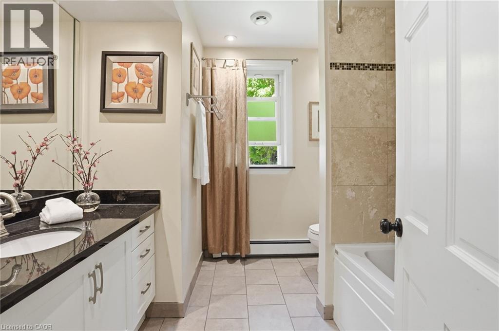 549 Ann Avenue, Burlington, ON