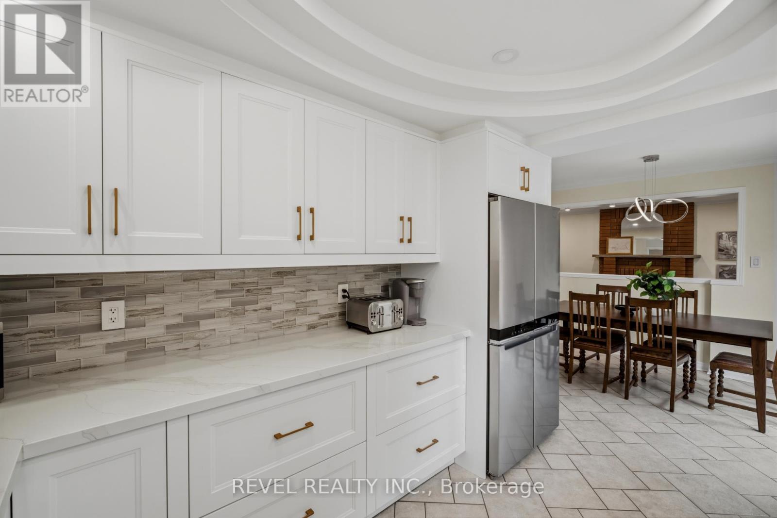 6144 Tenth Line W, Mississauga, ON