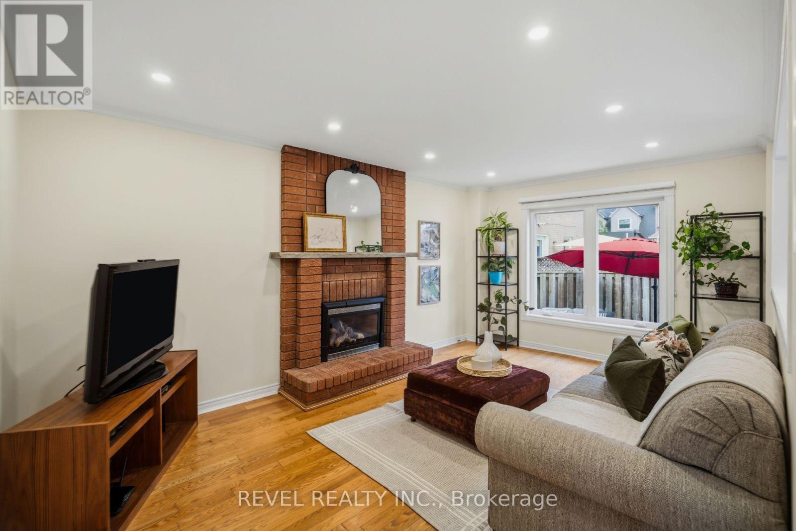 6144 Tenth Line W, Mississauga, ON