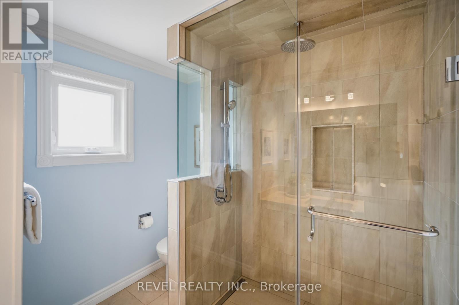 6144 Tenth Line W, Mississauga, ON