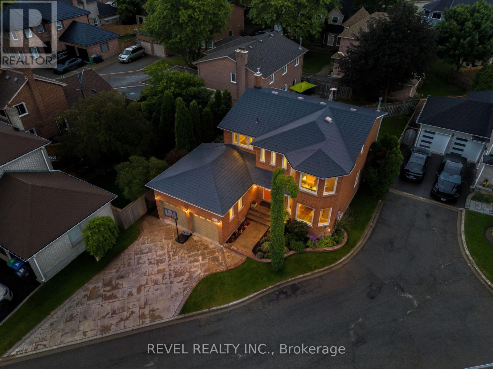 6144 Tenth Line W, Mississauga, ON