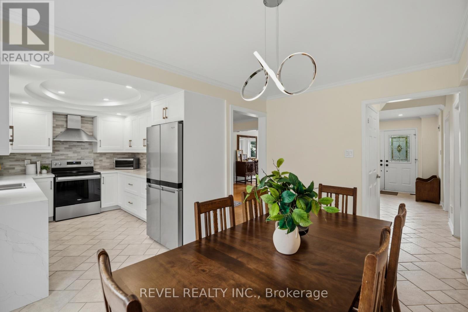 6144 Tenth Line W, Mississauga, ON
