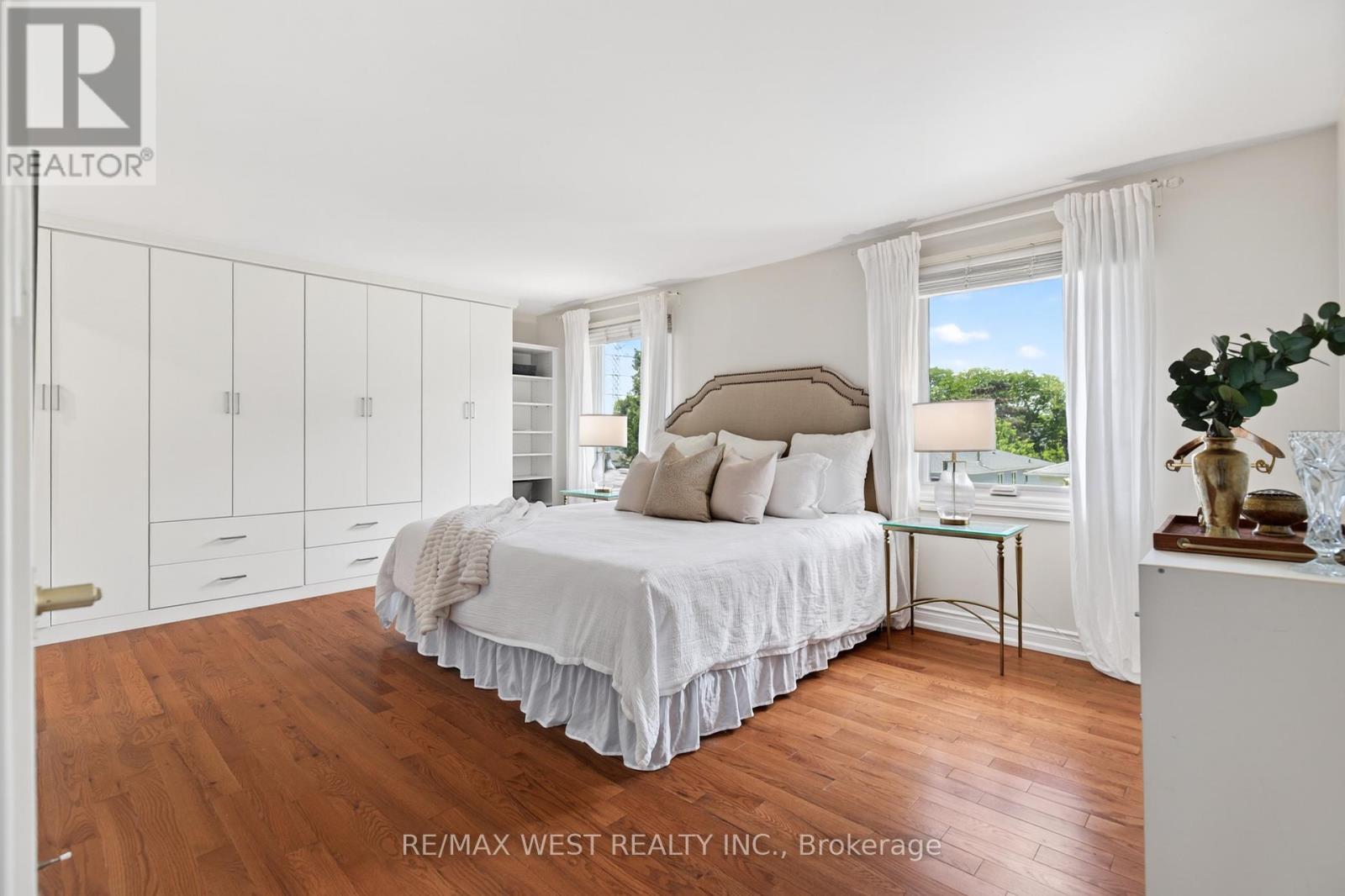 823 Hyde Road, Burlington, ON