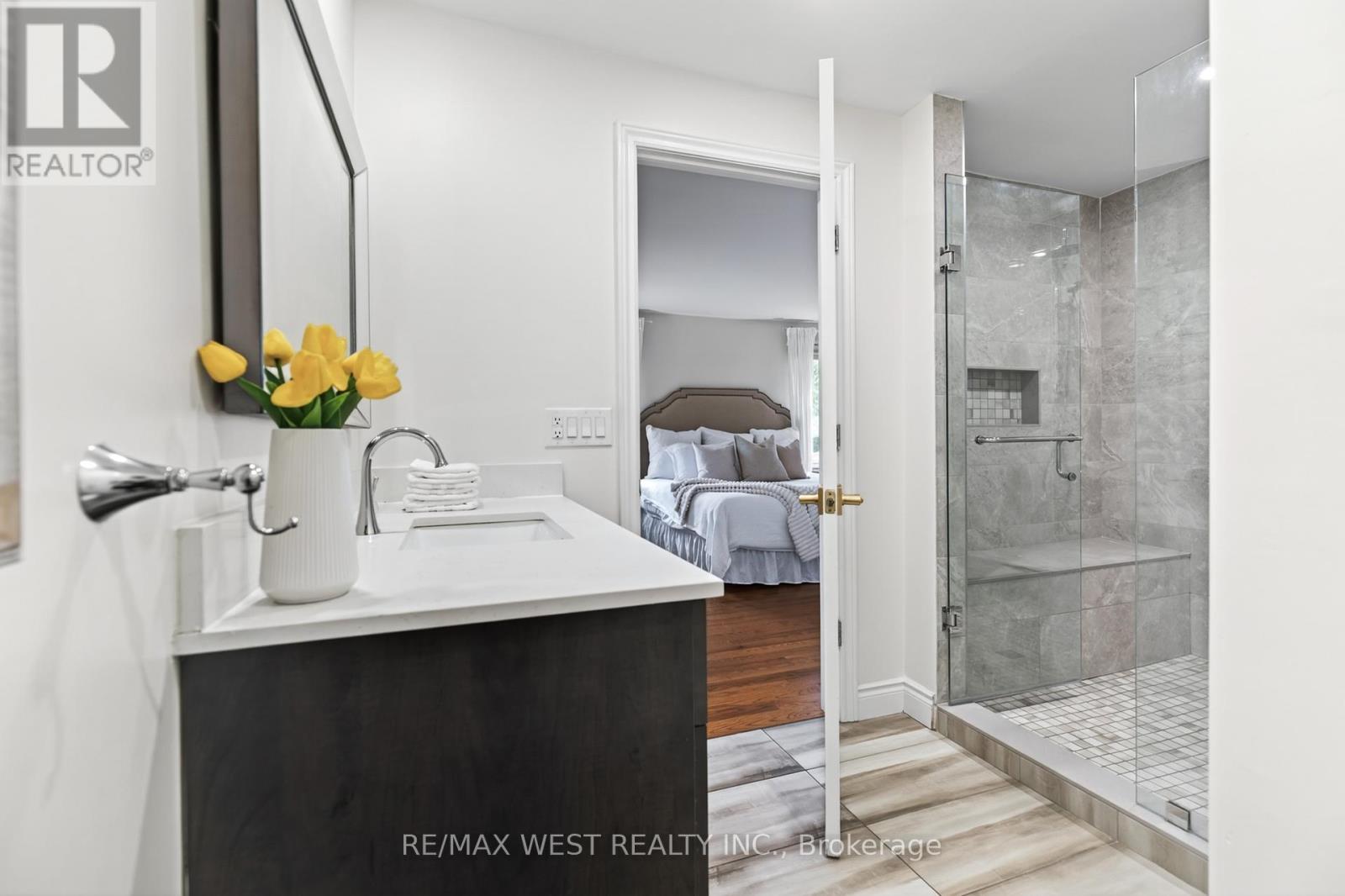 823 Hyde Road, Burlington, ON