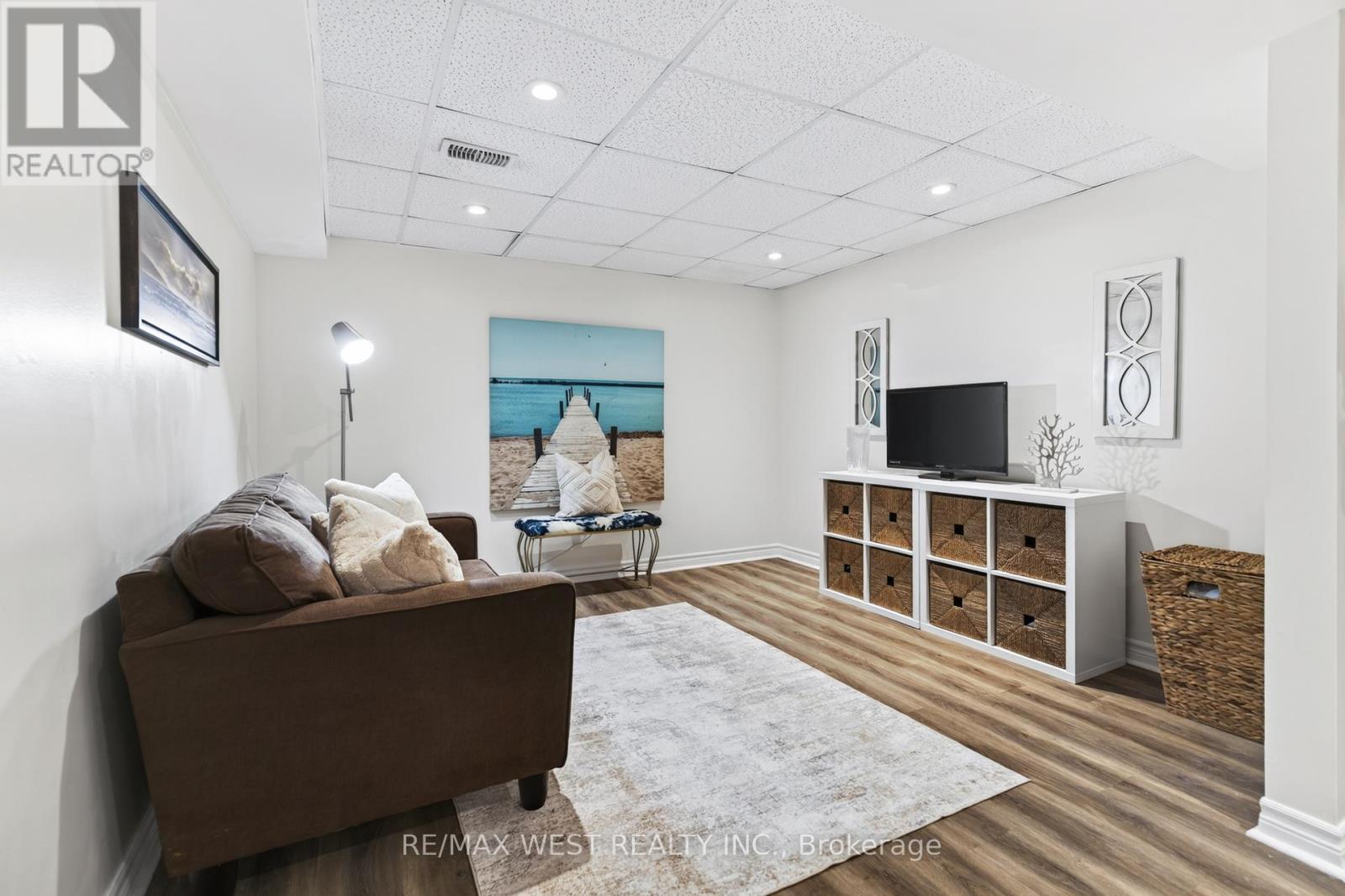 823 Hyde Road, Burlington, ON