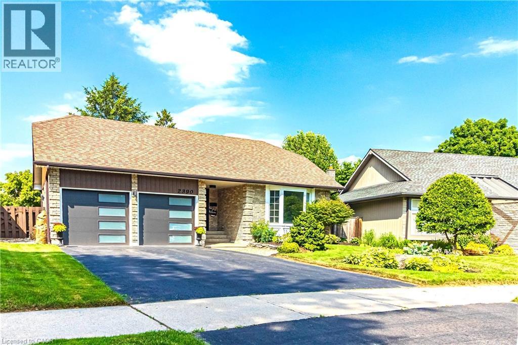 2390 Sinclair Circle, Burlington, ON
