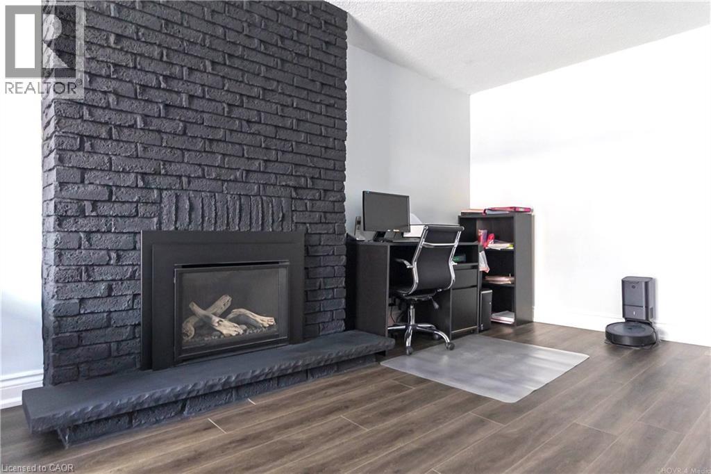 2390 Sinclair Circle, Burlington, ON
