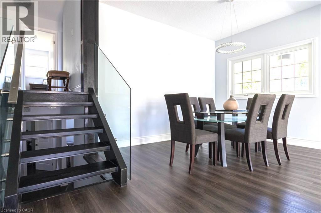 2390 Sinclair Circle, Burlington, ON