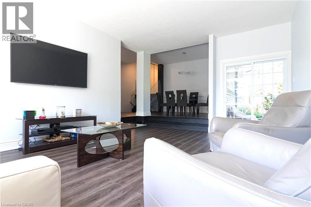 2390 Sinclair Circle, Burlington, ON