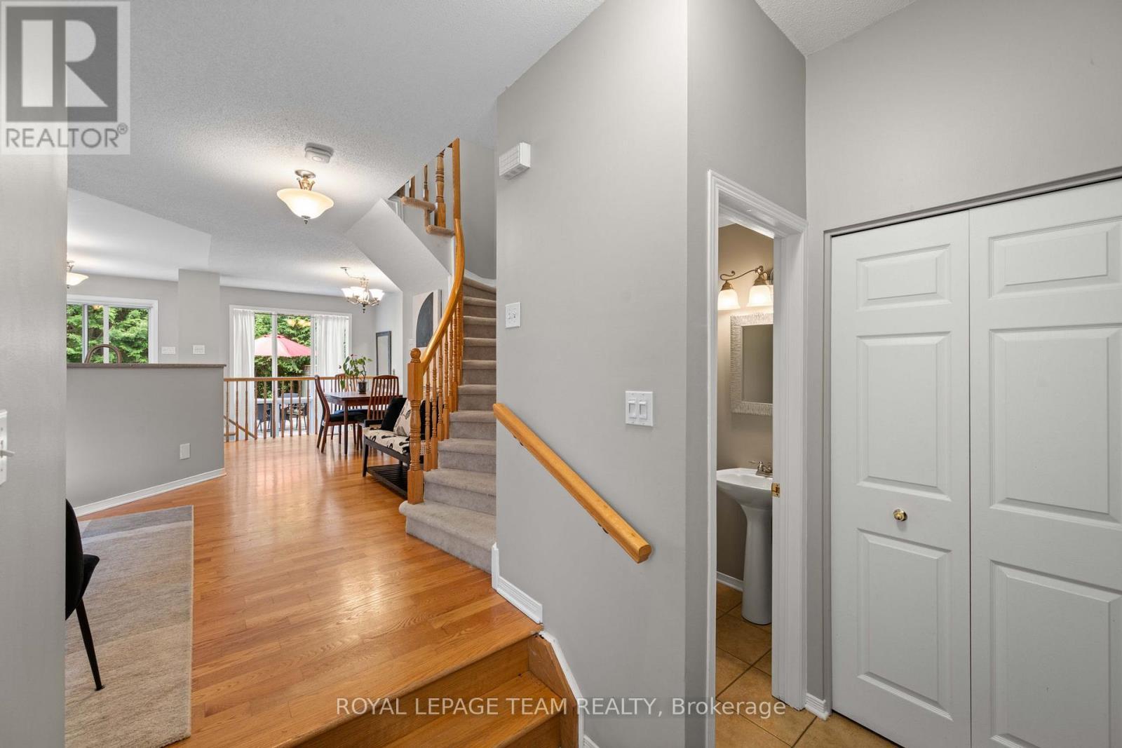 6 Folison Street, Ottawa, ON