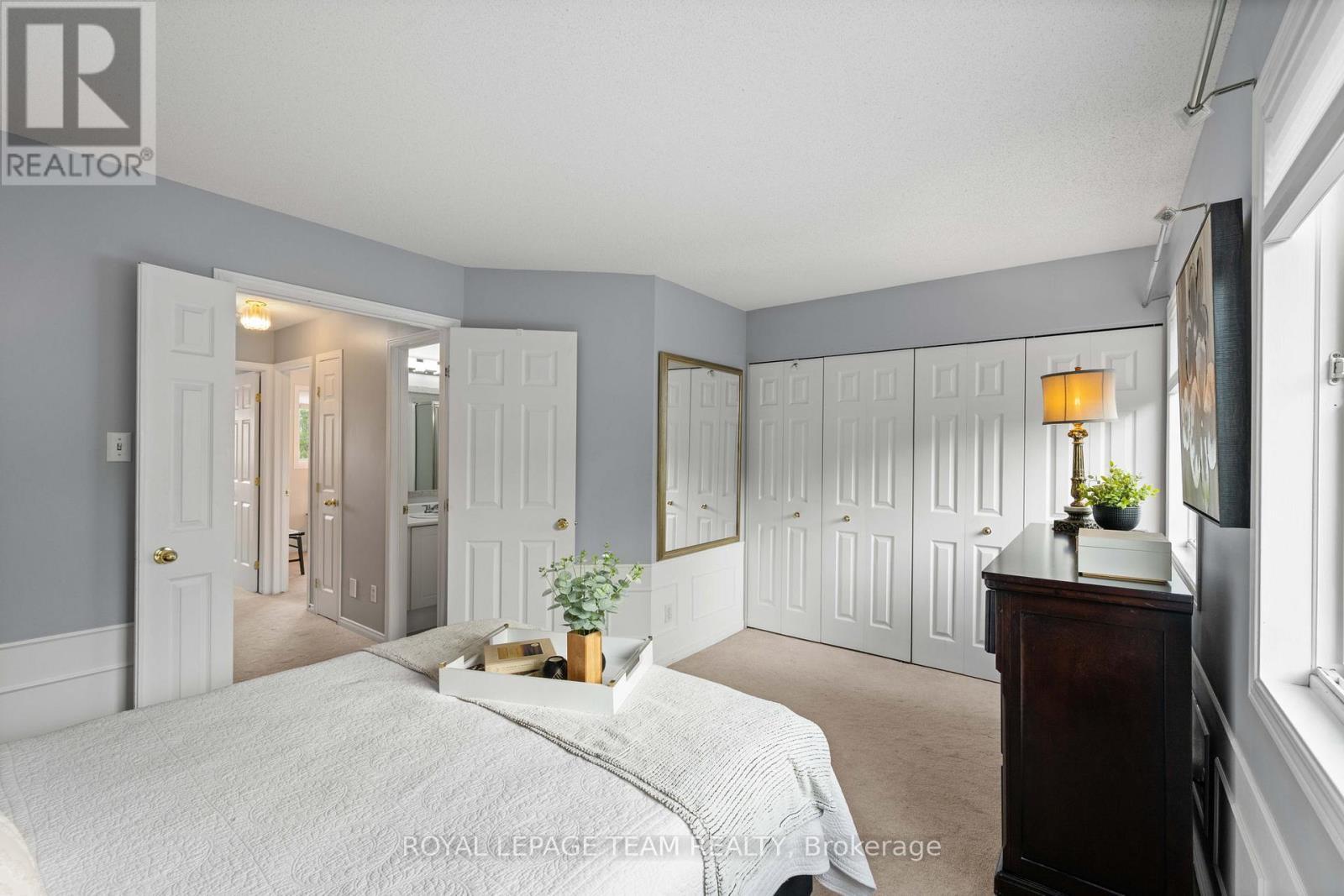 6 Folison Street, Ottawa, ON
