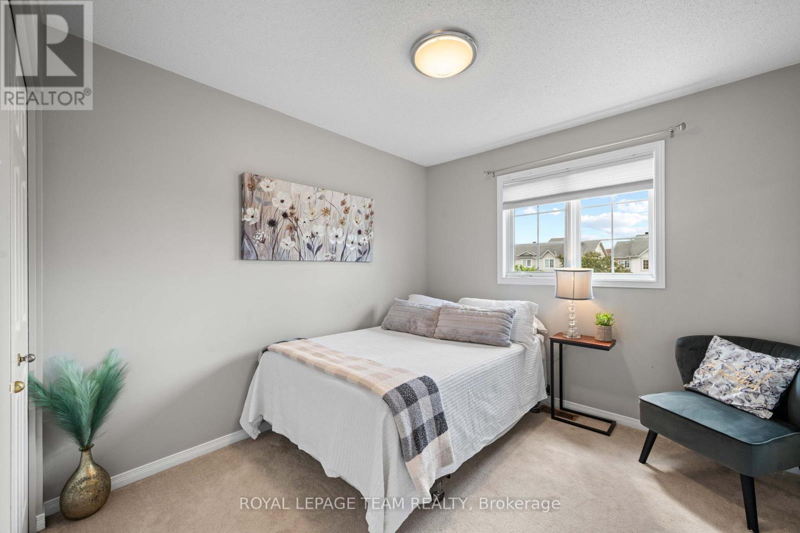 6 Folison Street, Ottawa, ON