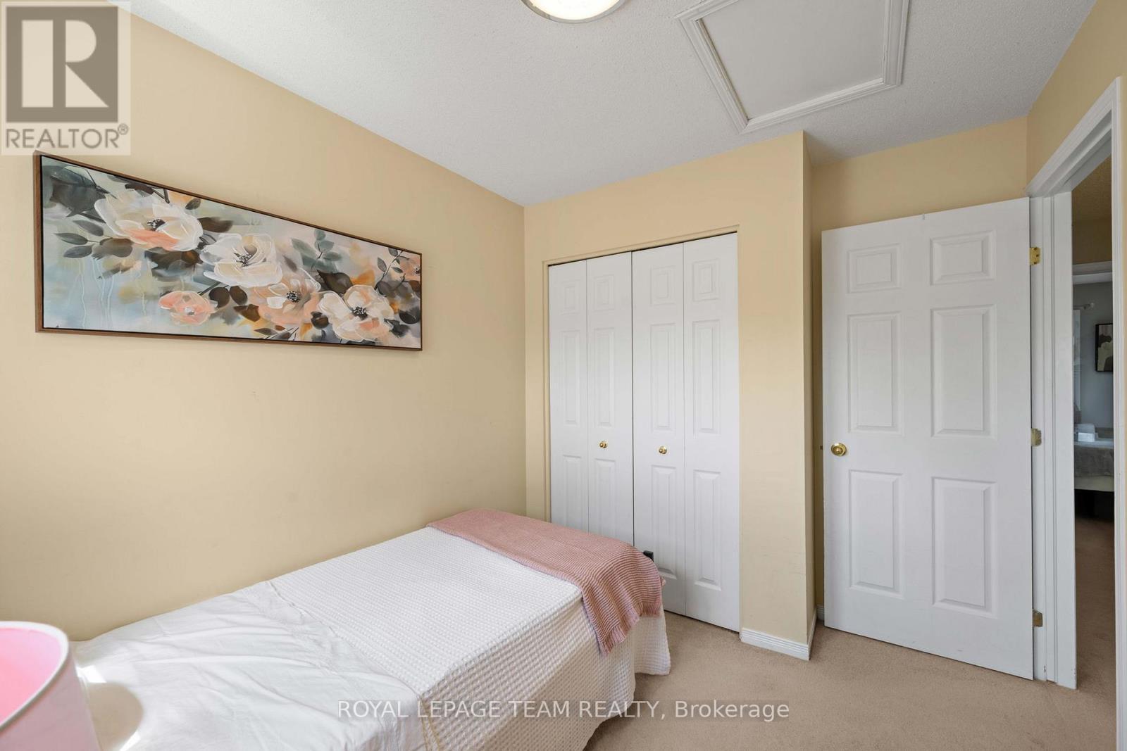 6 Folison Street, Ottawa, ON