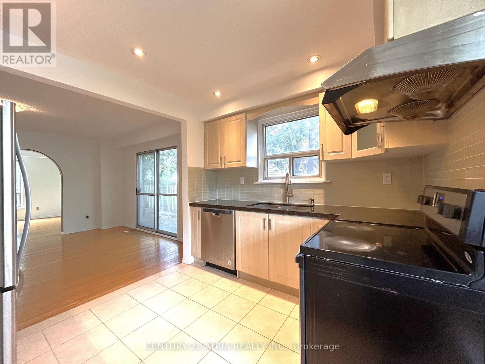 3441 Oakglade Crescent, Mississauga, ON
