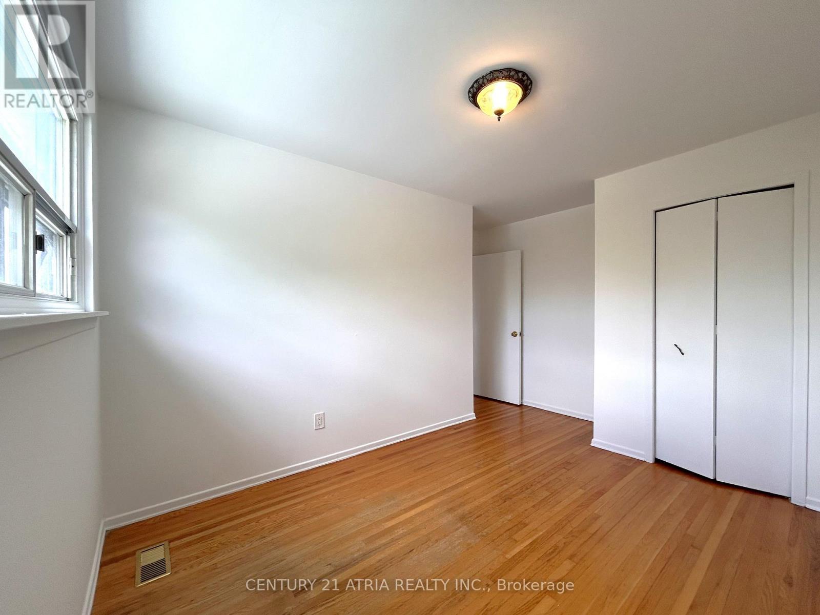 3441 Oakglade Crescent, Mississauga, ON