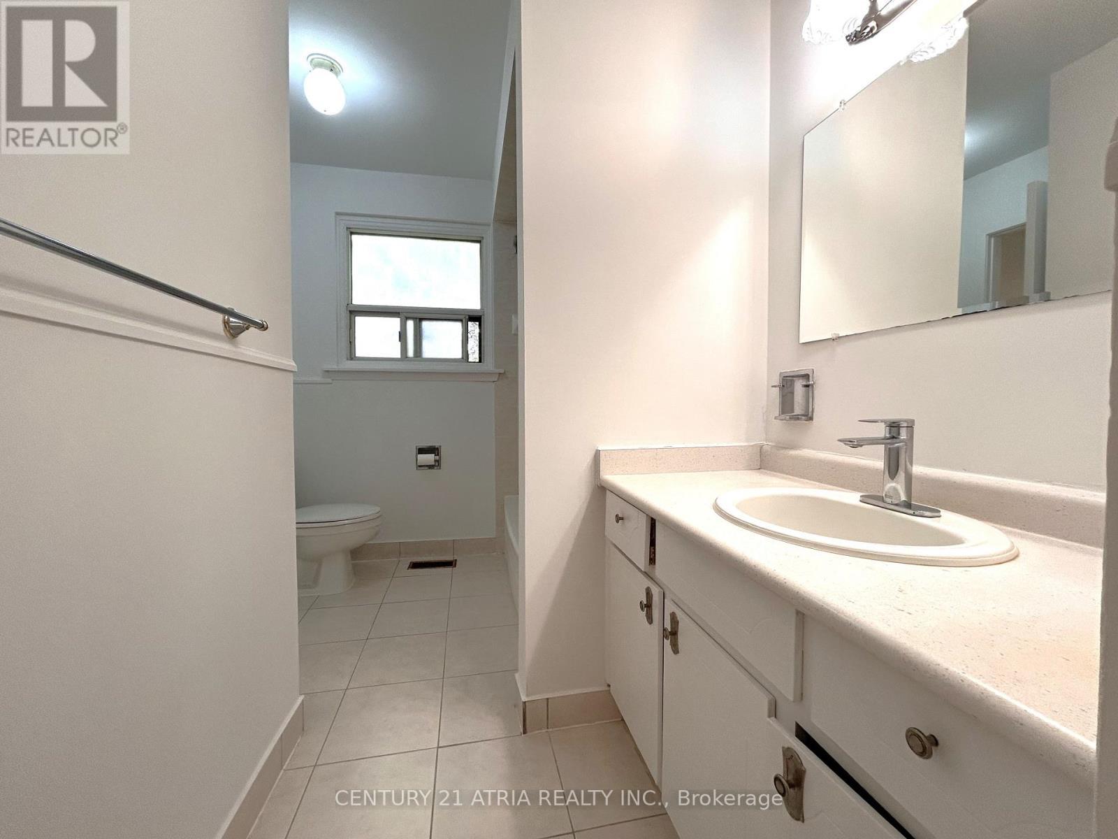 3441 Oakglade Crescent, Mississauga, ON