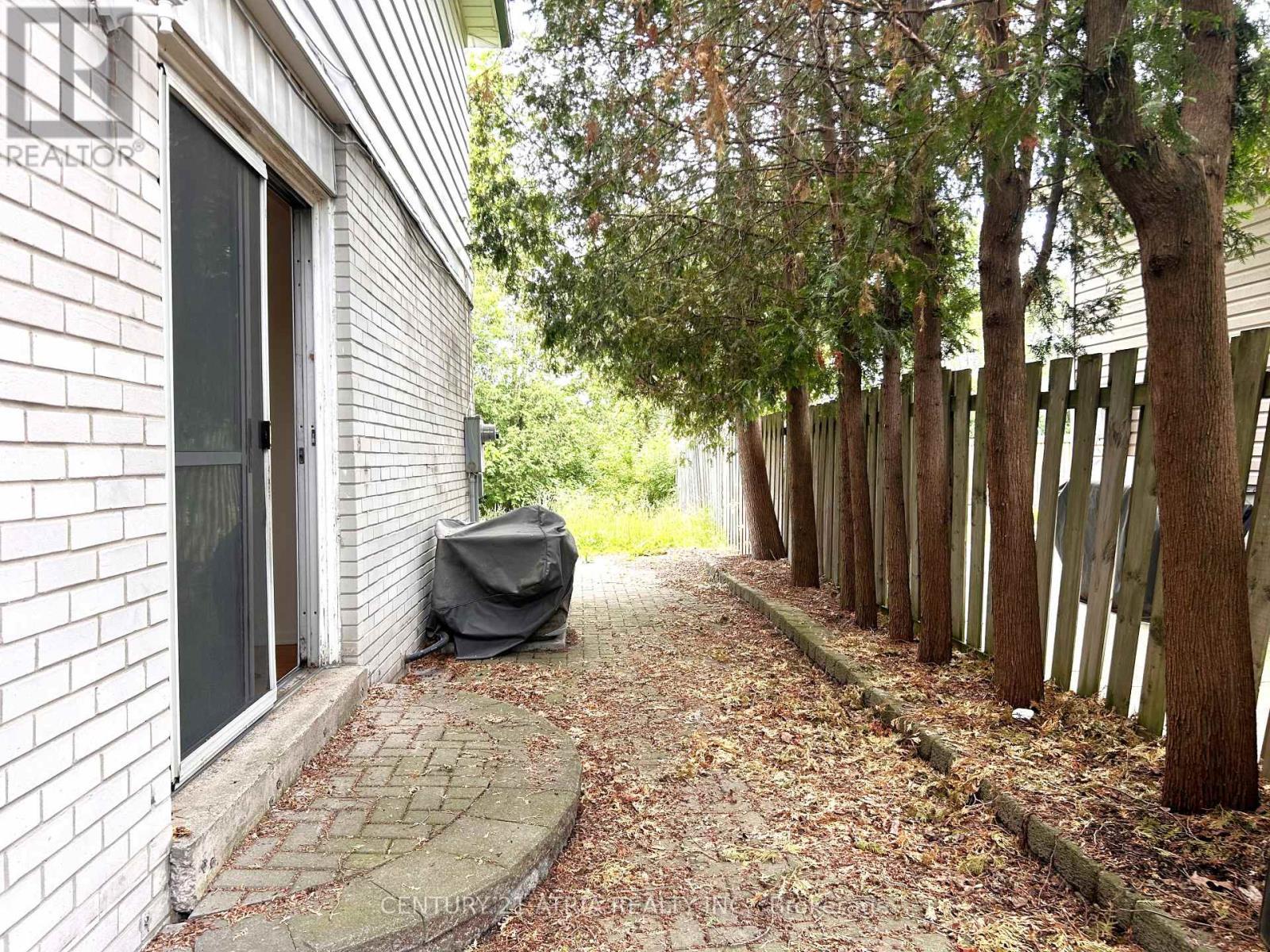 3441 Oakglade Crescent, Mississauga, ON