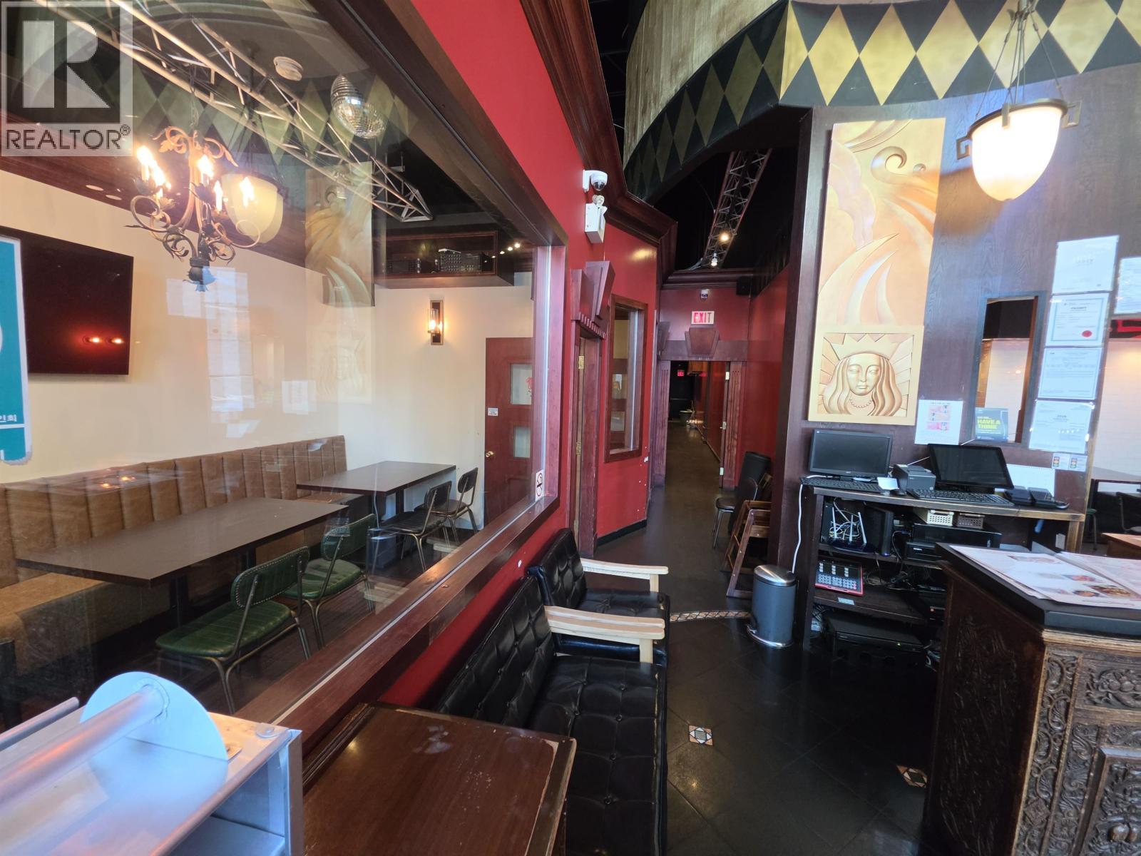 1638 Robson Street, Vancouver, BC