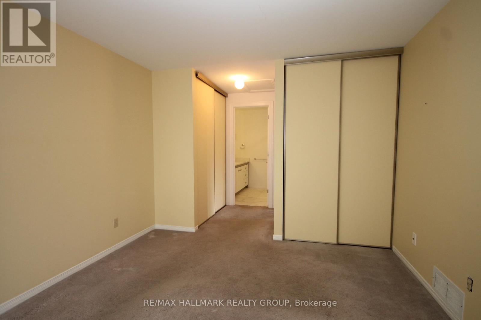 204 Dunbarton Court, Ottawa, ON