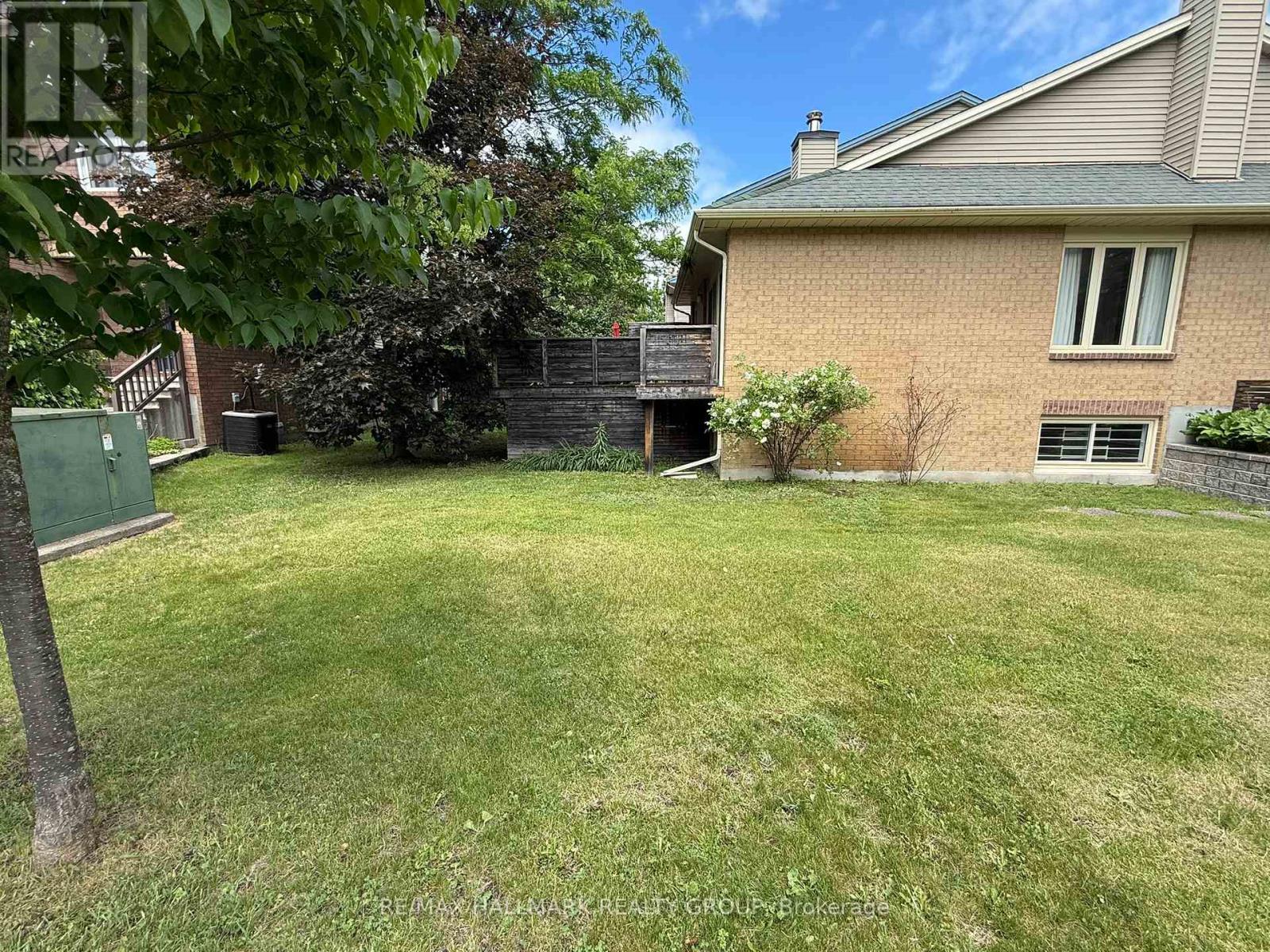 204 Dunbarton Court, Ottawa, ON