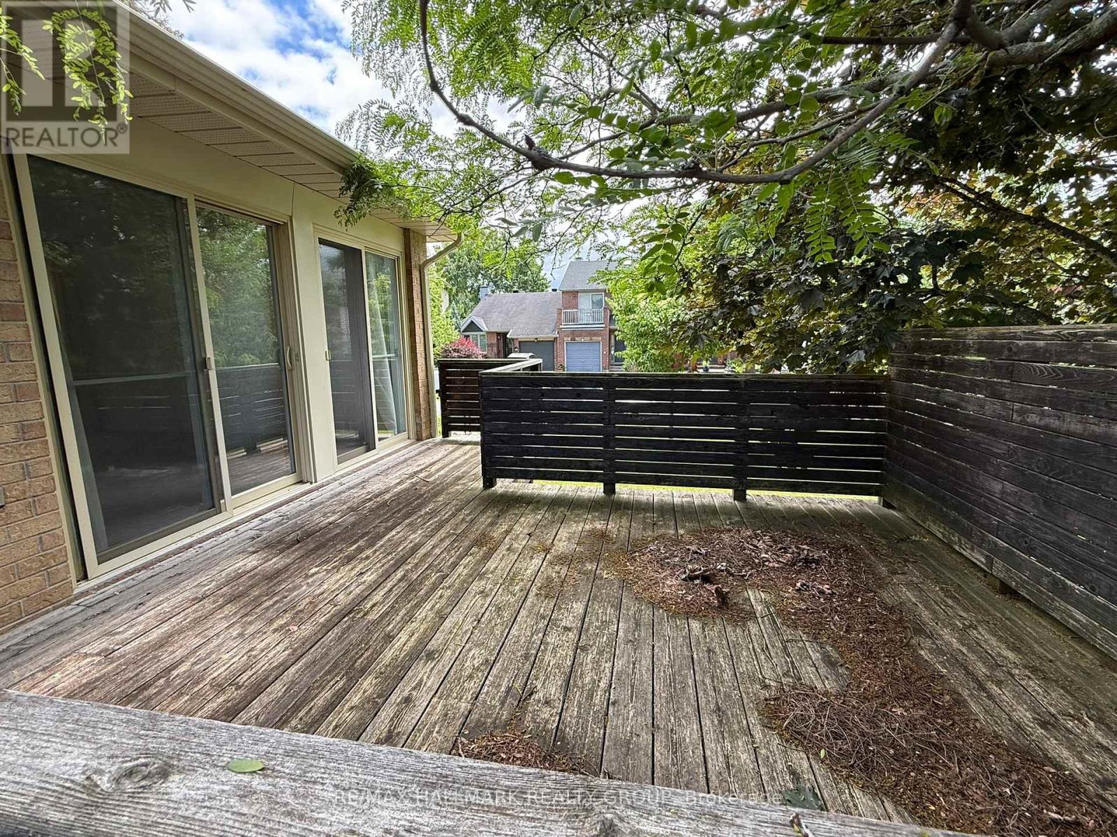 204 Dunbarton Court, Ottawa, ON