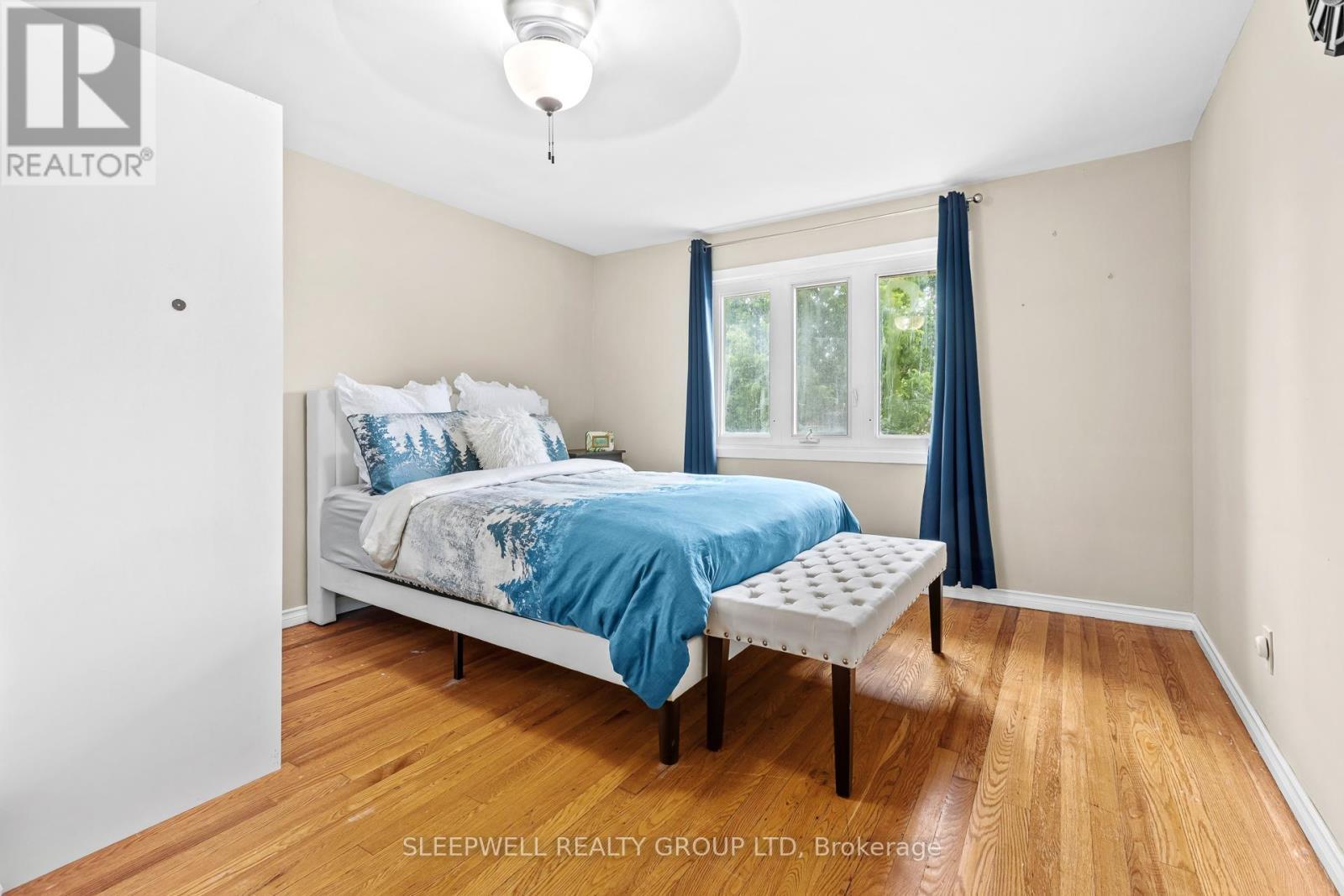 1486 Lepage Avenue, Ottawa, ON - Indoor Photo Showing Bedroom
