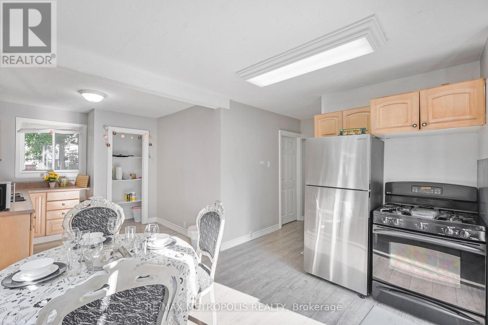 719 Knox Avenue, Hamilton, ON