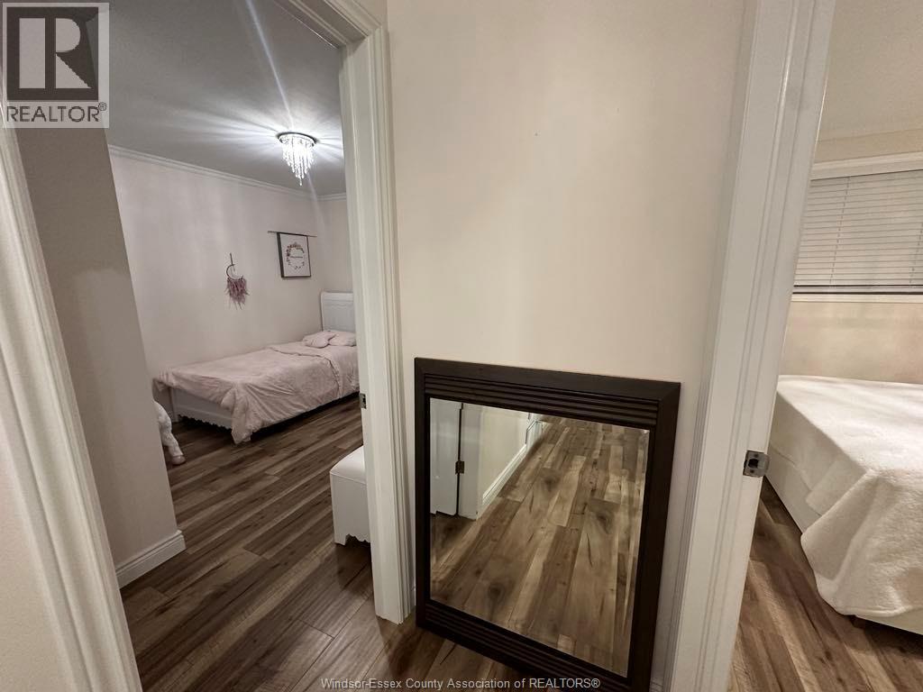 7929 Hawthorne Drive, Windsor, ON