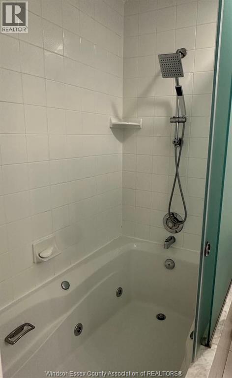 7929 Hawthorne Drive, Windsor, ON