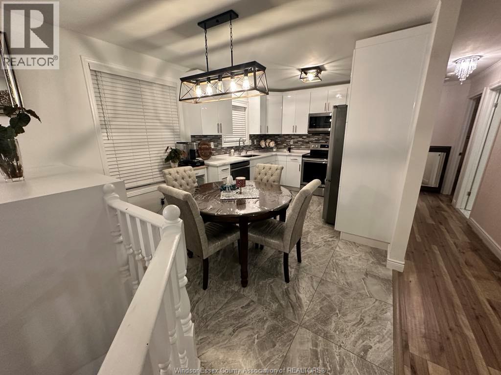 7929 Hawthorne Drive, Windsor, ON