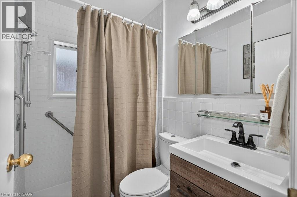 362 Pepper Drive, Burlington, ON