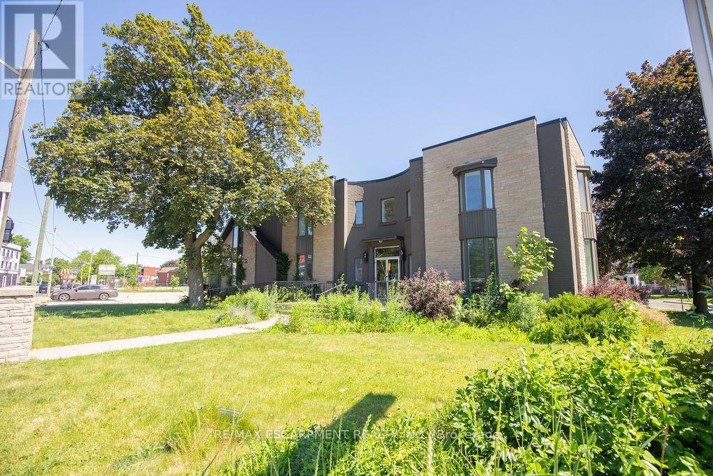 1309 King Street E, Hamilton, ON