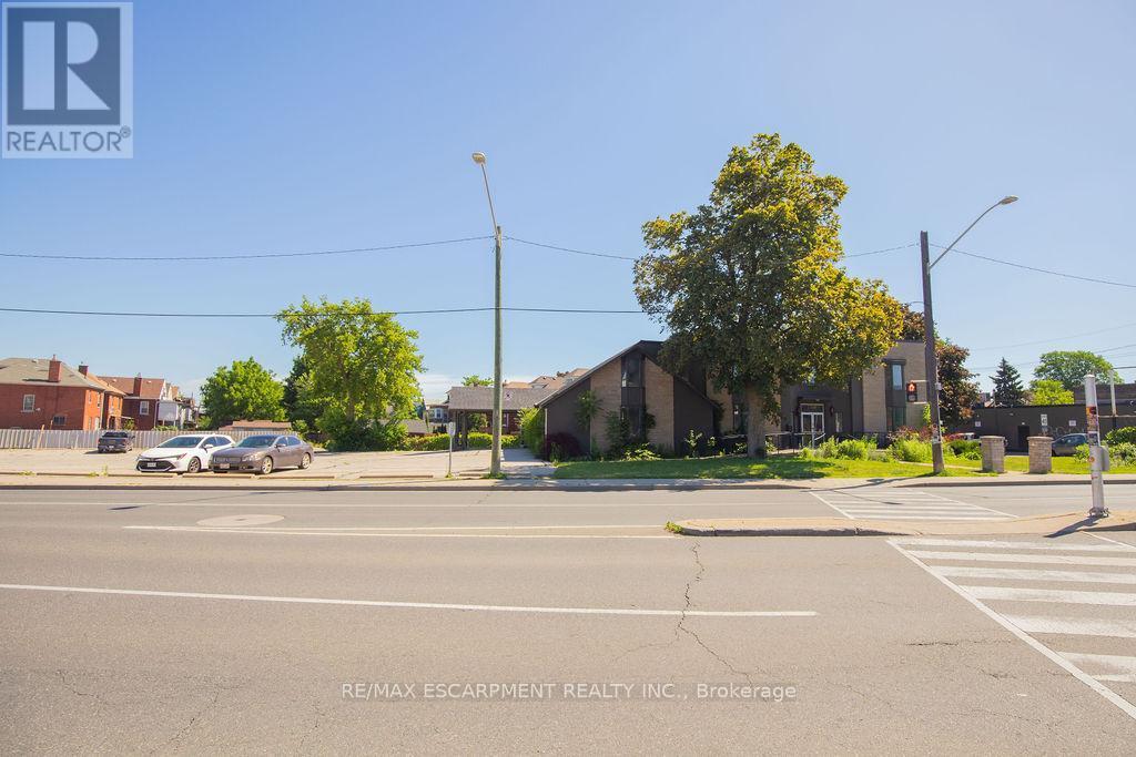 1309 King Street E, Hamilton, ON