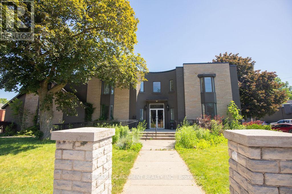 1309 King Street E, Hamilton, ON