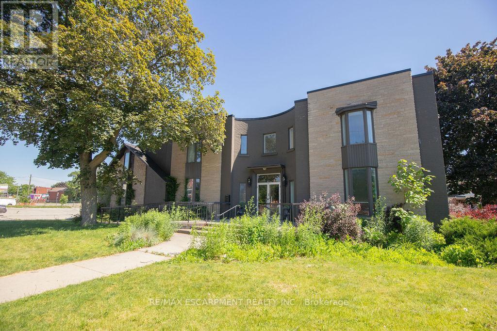 1309 King Street E, Hamilton, ON