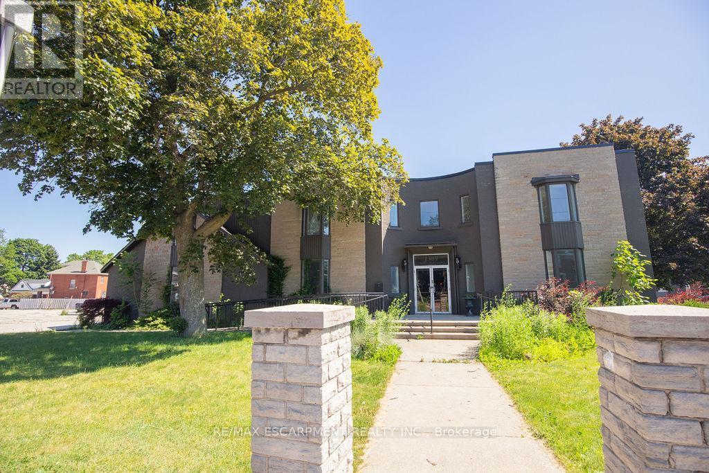 1309 King Street E, Hamilton, ON