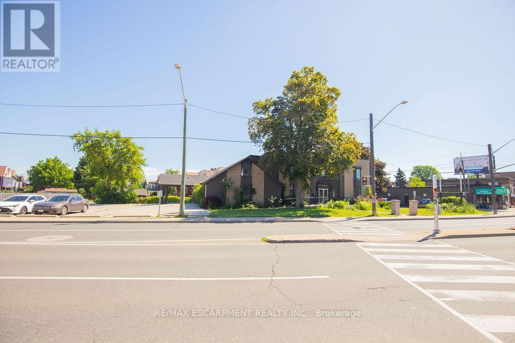 1309 King Street E, Hamilton, ON