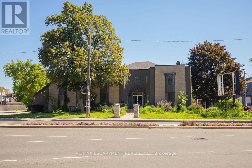 1309 King Street E, Hamilton, ON