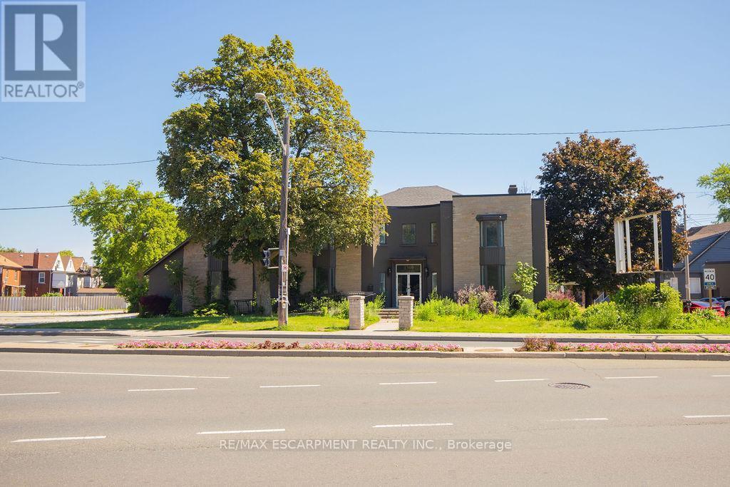 1309 King Street E, Hamilton, ON