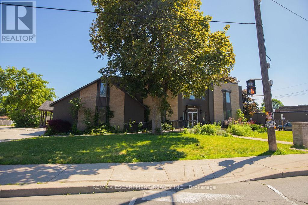 1309 King Street E, Hamilton, ON