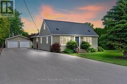 848 EAST AND WEST LINE ROAD Niagara-On-The-Lake (Virgil), ON L0S 1J0
