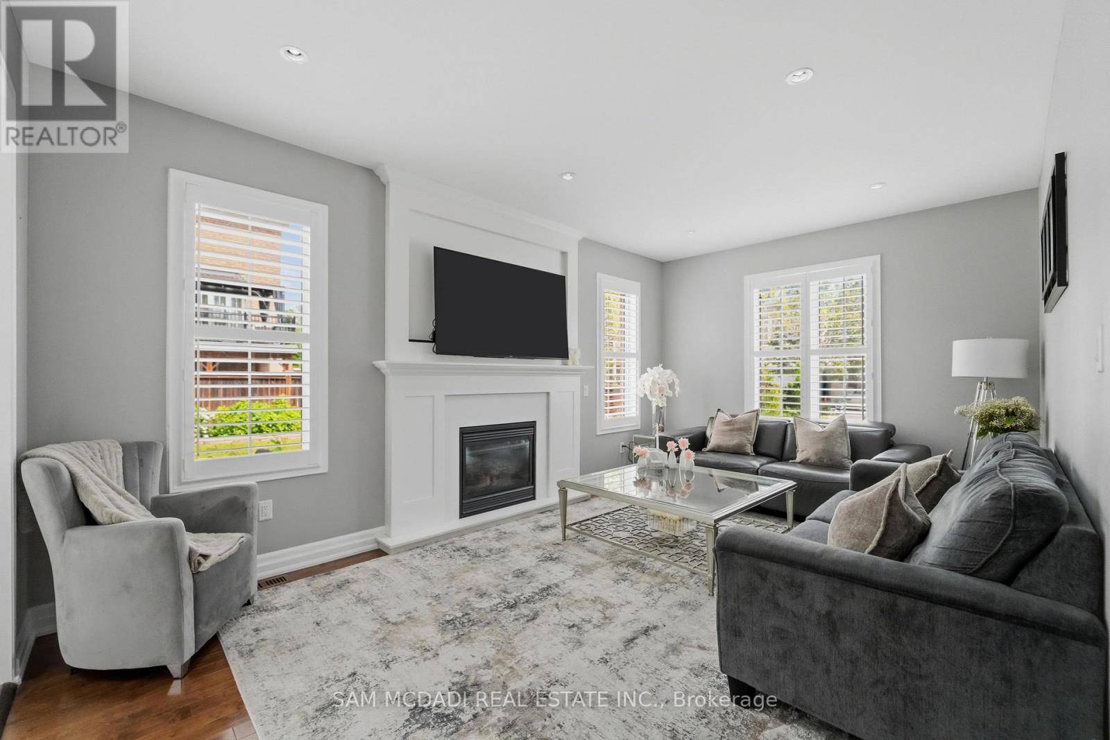 5 Whitbread Crescent, Ajax, ON