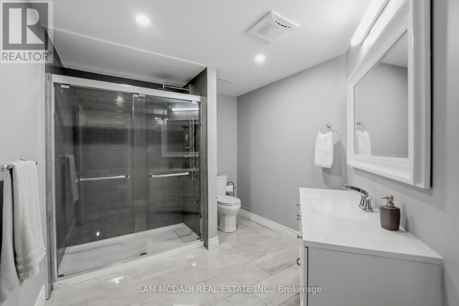 5 Whitbread Crescent, Ajax, ON